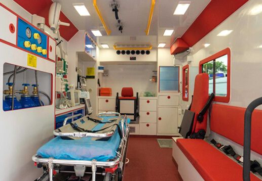 千里護送，轉運救護車帶動救護車廠家發展02